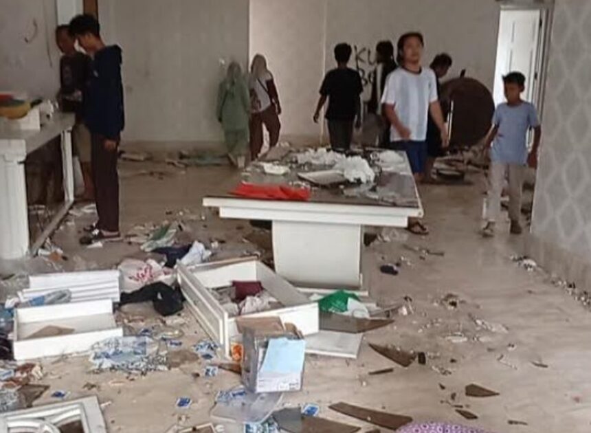 Pernyataan Kontroversial dan Hoaks Picu Penjarahan Rumah Legislator hingga Menkeu Sri Mulyani